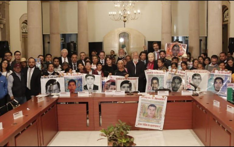Este jueves, los padres de los 43 estudiantes se reunirán con el Presidente Andrés Manuel López Obrador. TWITTER / @A_Encinas_R