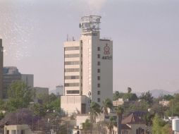 Como parte del acuerdo, los clientes de colocación existentes dentro de los tres centros de datos harán la transición a Equinix y Axtel será tanto un cliente como un socio de mercado estratégico en México. ESPECIAL/