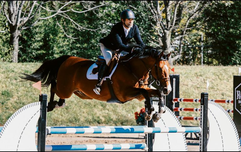 Brilla. A lomos de “Mazarik Lp”, el jinete del Guadalajara Country Club triunfó. EL INFORMADOR/G. Gallo