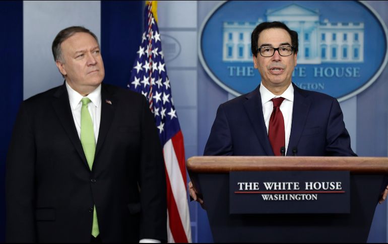 Steven Mnuchin hizo el anuncio desde la Casa Blanca junto al secretario de Estado, Mike Pompeo. AP/E. Vucci