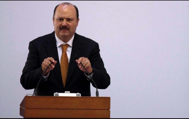 El Mandatario señaló que el comunicado se recibió hace 15 días, sin embargo, dijo desconocer cuánto se requerirá para que las autoridades estadounidenses hagan entrega del ex gobernador de Chihuahua. NTX / ARCHIVO