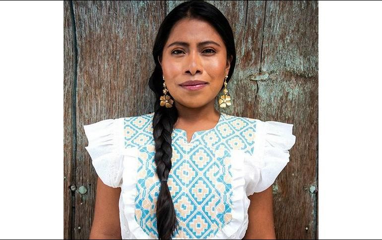 Yalitza compartió en Instagram las fotografías de Vogue. INSTAGRAM / voguemexico