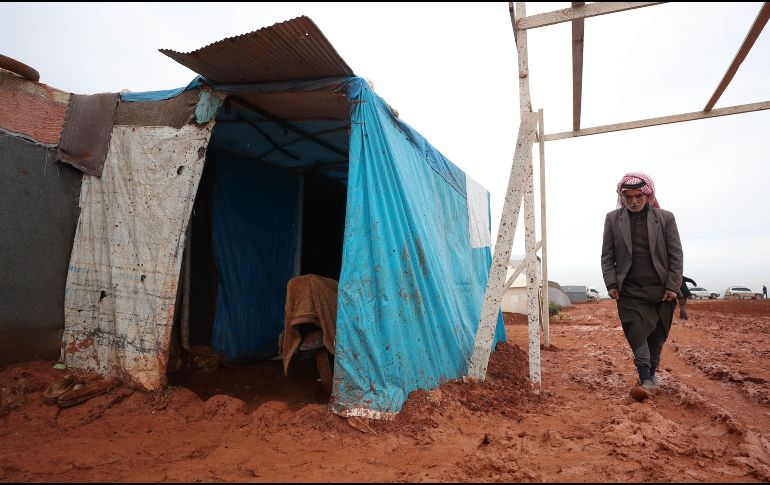 Detallan que estas operaciones benefician a cuatro millones de personas con necesidades humanitarias en Siria. AFP/O. Haj Kadour