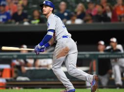 El nuevo salario de Bellinger es más de 19 veces mayor que los 605 mil dólares que ganó en el 2019, cuando bateó .305 / .406 / .629 con 47 cuadrangulares en su tercera temporada en las ligas mayores. AFP / ARCHIVO