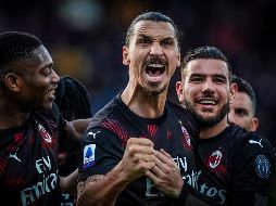 Zlatan, de 38 años, consiguió el segundo gol del equipo a los 64 minutos. AP