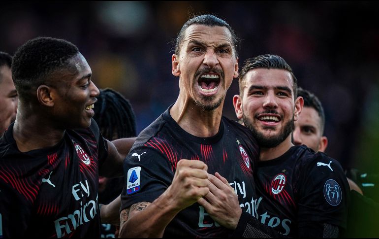 Zlatan, de 38 años, consiguió el segundo gol del equipo a los 64 minutos. AP