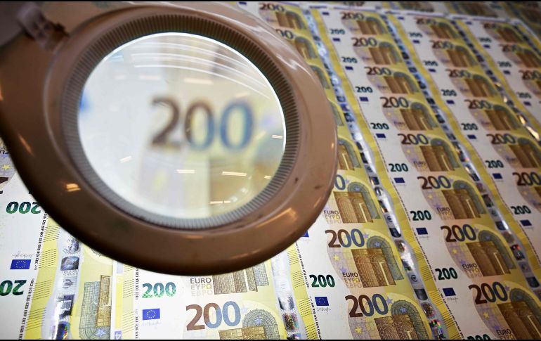 El eurobono tuvo una demanda máxima de aproximadamente seis mil 600 millones de dólares, es decir 3.8 veces el monto total de la transacción. AFP/ARCHIVO