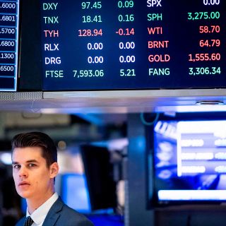 Wall Street sube con el Nasdaq y el S&P 500 en récord