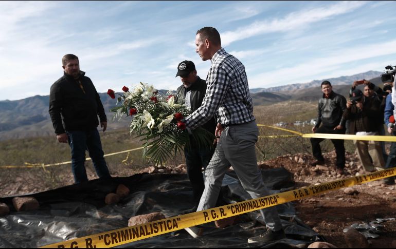 Miembros de la familia LeBarón acuden al lugar donde fueron asesinados sus familiares el pasado mes de noviembre, para dar una conferencia de prensa. SUN