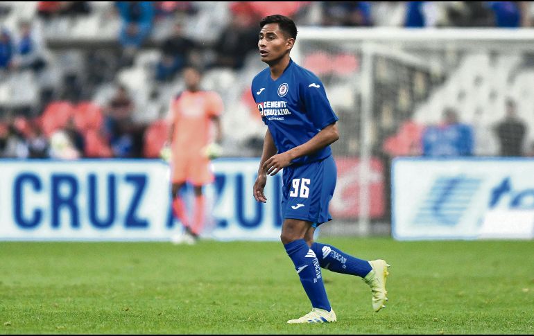 Sergio González Vega. Equipo: Cruz Azul  (27 minutos jugados) Posición: volante ofensivo Edad: 22 años Estatura: 1.65 metros Peso: 60 kg Lugar de nacimiento: Ciudad de México