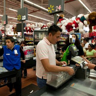 ‘Cuesta de enero’, 10% más cara por alzas de Alpura, Bimbo y Marlboro