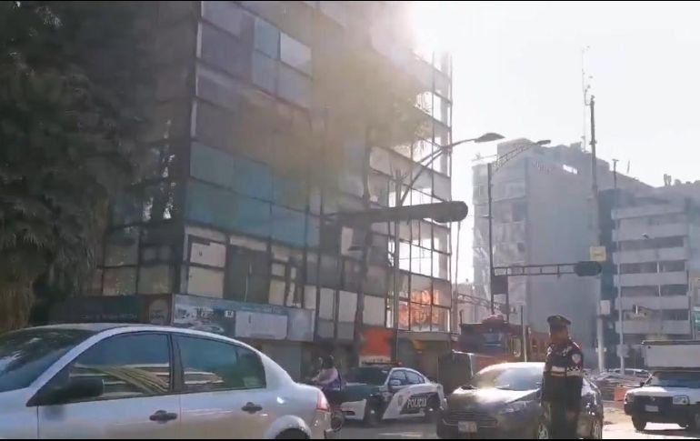 El comportamiento del policía fue duramente criticado por usuarios de redes sociales. CAPTURA DE VIDEO