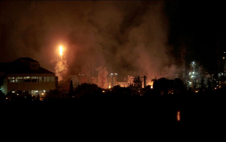 Una explosión se registró  esta tarde en una empresa del polígono sur de Tarragona. EFE/J. Sanjuan