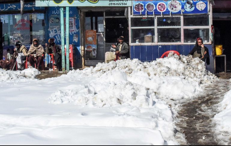 Los duros inviernos suelen causar víctimas en Afganistán y Pakistán, sobre todo en sus inhóspitas zonas montañosas. AFP/B. Khan