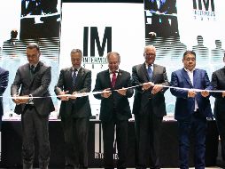 Previo a la pasarela, se realizó el acto protocolario donde se llevó a cargo el corte de listón con la presencia de industriales y representantes del gobierno de Jalisco. Cortesía