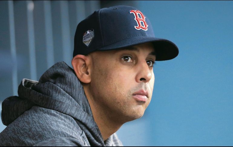 Señalado. De acuerdo con el reporte de Grandes Ligas, Cora, quien era coach de banca con los Astros, planeó el sistema con el que Houston robaba señales. AP / D. Phillip