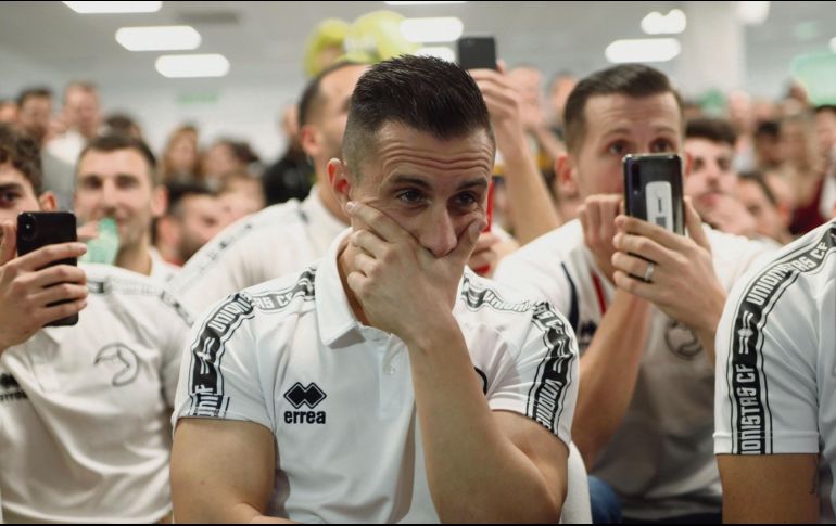 Nervios. Los jugadores del Unionistas se reunieron para conocer a su rival. EFE