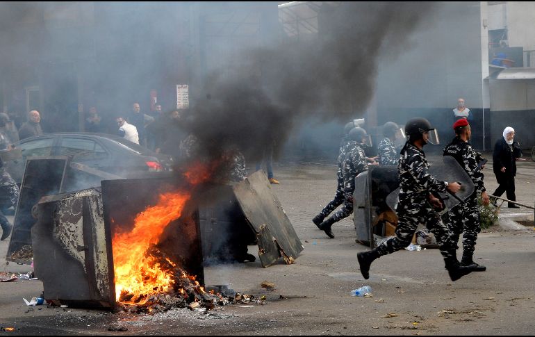 Ante la crisis de seguridad que se vive en el país, autoridades bancarias preparan medidas para proteger el dinero de los cuentahabientes. EFE/W. Hamzeh