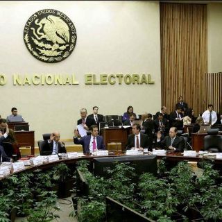 Investigan a consejeros de INE por posible daño patrimonial