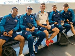 El viaje. El plantel de los capitalinos se trasladó ayer a San Luis Potosí para cumplir con su segundo compromiso del Clausura 2020. @cruzazulcd