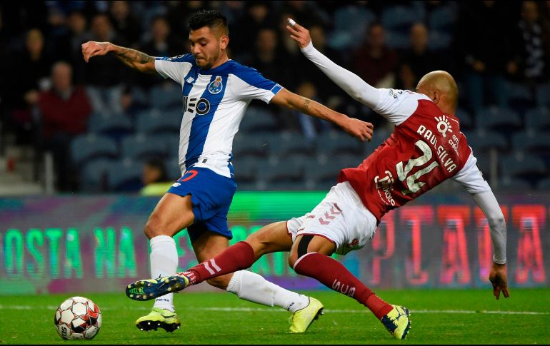 Jesús Corona jugó los 90 minutos y además provocó el primer penalti. AFP/M. Riopa