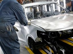 Factores externos y AMLO golpean sector automotriz de Jalisco
