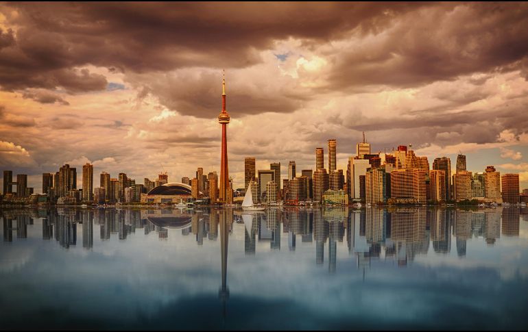Toronto. El centro de esta ciudad está llena de altos rascacielos. ESPECIAL / PIXABAY