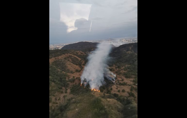 Las labores de extinción comenzaron a las 18:45 horas, informaron autoridades. ESPECIAL/Bomberos de Zapopan