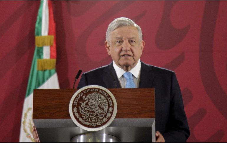AMLO aseguró que su gobierno tiene la hipótesis de que empresas que son competidoras de Pemex en producción de gas están realizando acciones para afectarlos. NTX / R. Solís
