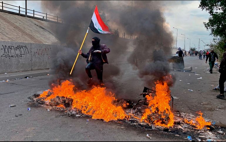 Además de un nuevo Gobierno no sectario y eficiente, los manifestantes exigen mejores servicios públicos y oportunidades económicas. AFP