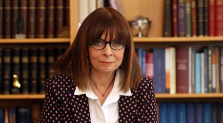 Sakellaropoulou logró 261 votos, muy por encima de los 200 que necesitaba para ser elegida. AFP/O. Panagiotou