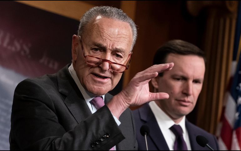 El demócrata Chuck Schumer criticó que los republicanos rechazaran las enmiendas que pedían la comparecencia de testigos. AP/J. Scott Applewhite
