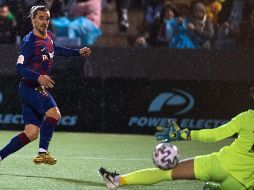 El seleccionado de Francia rescató al club blaugrana de quedar eliminado y evitó una tragedia ante un equipo que lo tuvo en jaque en los primeros 45 minutos del encuentro. AFP / J. Reina