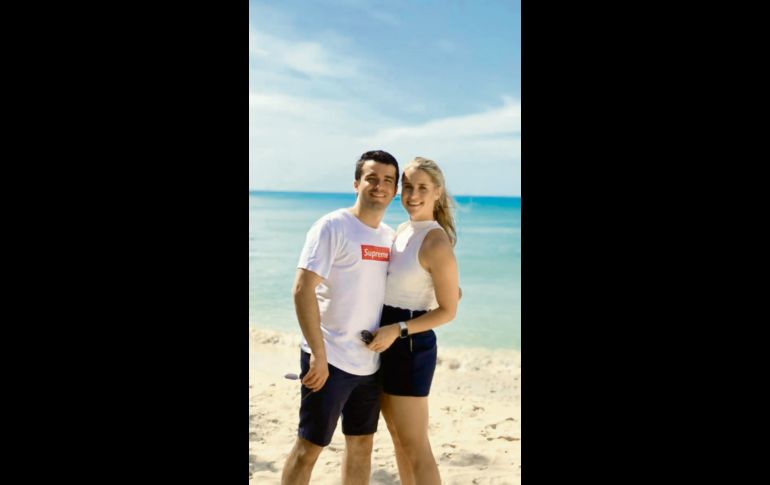 José Rubén y Gaby en el Caribe.