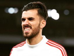 El talentoso centrocampista, podría abandonar Londres si el Real Madrid le encuentra acomodo en otro club que le garantice minutos. TWITTER/@DaniCeballos46