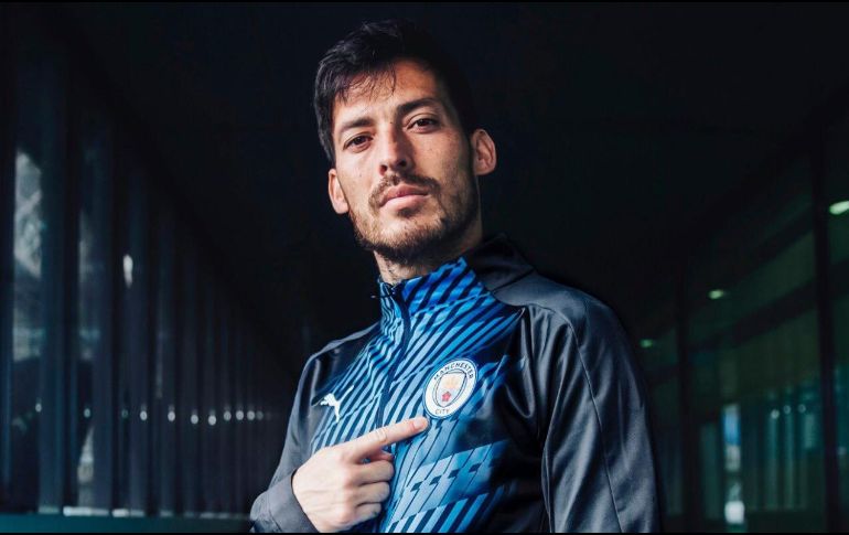 David Silva, es considerado uno de los jugadores más importantes en la historia de los citizens. TWITTER/@21LVA