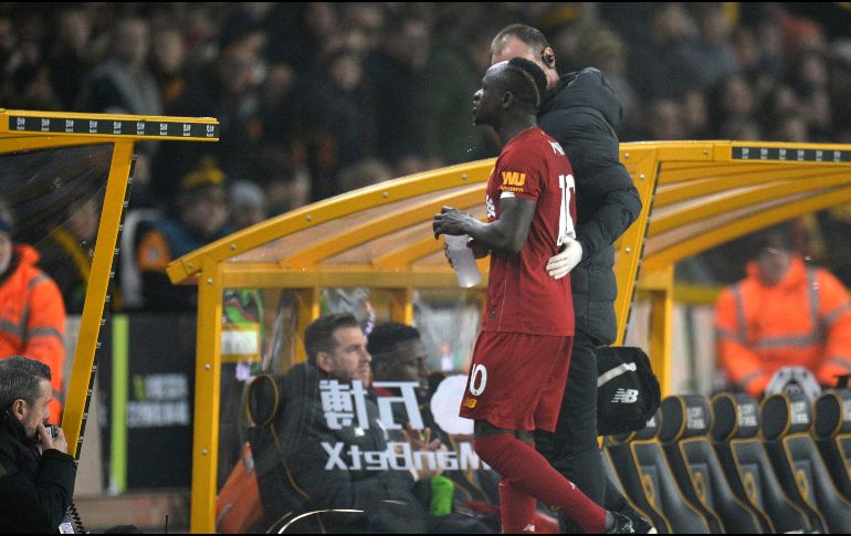 El conjunto red está a la espera de conocer el tiempo que Sadio Mané estará fuera de las canchas. EFE/P. Powell