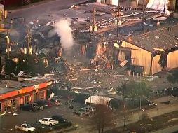 La persona lesionada fue llevada al hospital debido al fuerte estallido que fue percibido en varios hogares aledaños, informa CNN y el canal estadounidense WCTV. AP / KTRK-TV