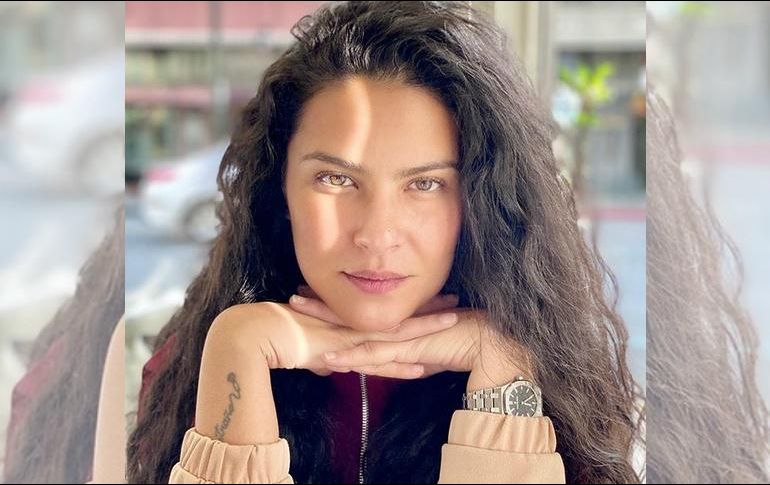 Litzy comentó que quiso probar algo diferente con la imagen. INSTAGRAM / litzyoficial