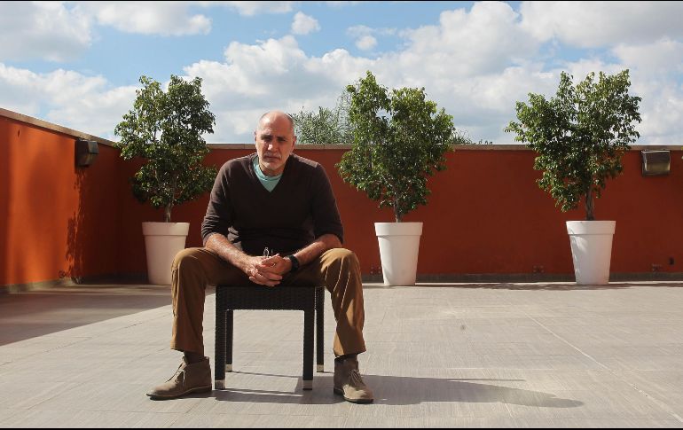 El autor mexicano Guillermo Arriaga cuenta que tardó cuatro años en crear la novela con la que obtuvo el prestigiado galardón. EL INFORMADOR / ARCHIVO