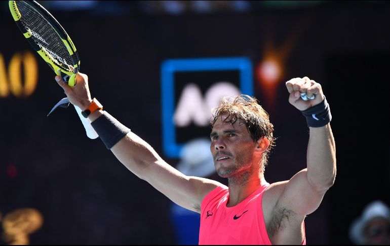 Sólido con su saque, pues no permitió ninguna oportunidad de rompimiento, Nadal aprovechó cinco de los diez que tuvo para dar un paso más rumbo al título. AFP / W. West