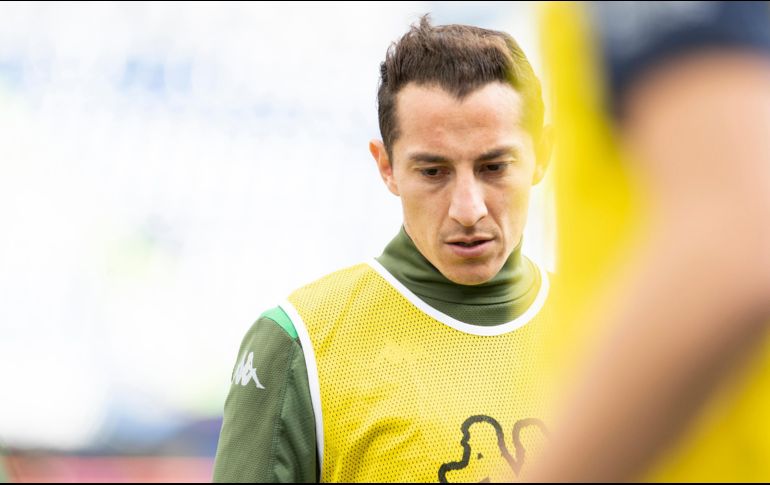 Andrés Guardado entró titular, pero salió en el minuto 33 del primer tiempo por lesión. TWITTER / @RealBetis