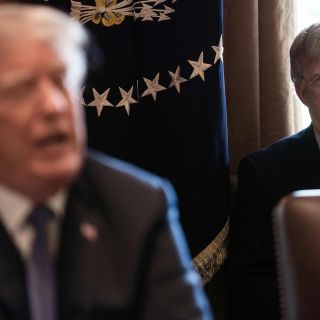 Revelaciones de libro de Bolton estremecen juicio a Trump