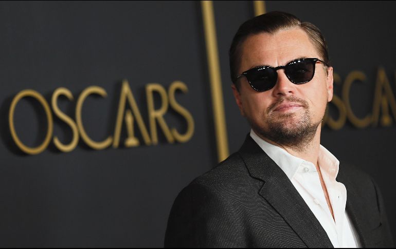 Leonardo Dicaprio. El actor llegó al almuerzo previo al Oscar, que ofrece la Academia para los nominados. La entrega del galardón se celebrará el próximo 9 de febrero. EFE