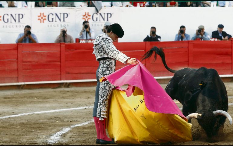 Figura. El peruano Andrés Roca Rey estará presente en la primera corrida del serial. ARCHIVO
