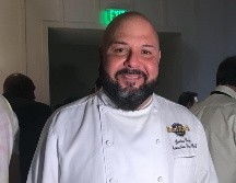 El reto de cocinar para más de 60 mil personas no es sencillo: se requiere de un pequeño ejército para lograrlo y, en este caso, estuvo conformado por 80 chefs, entre los que se encuentra el chef ejecutivo Javier Rosa. EL INFORMADOR / P. Gallardo