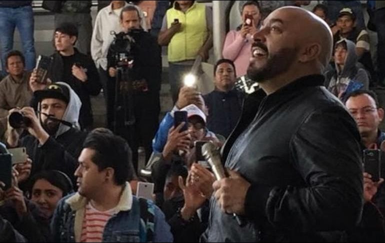 Lupillo Rivera interpretó canciones como 