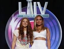 Shakira y Jennifer Lopez ofrecerán un concierto en el Medio Tiempo del Super Bowl el próximo 2 de febrero. EFE / J. Mabanglo