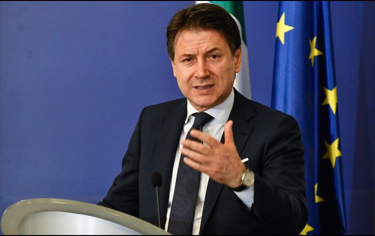 El primer ministro de Italia, Giuseppe Conte, habla durante una rueda de prensa este jueves. AFP/N. Doychinov