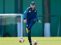 RETICENTE. El charrúa quiere tener plantel completo ante la crisis de resultados en su equipo. IMAGO7